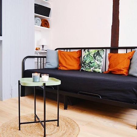 Ferienwohnung Superbe Studio Au Centre D'Orléans Exterior foto